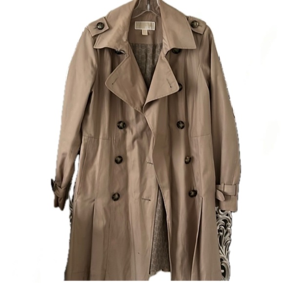 Michael Kors beige trench coat - Picture 2 of 8